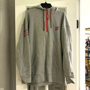 Peloton Women’s 1/4 zip hoodie. Size large